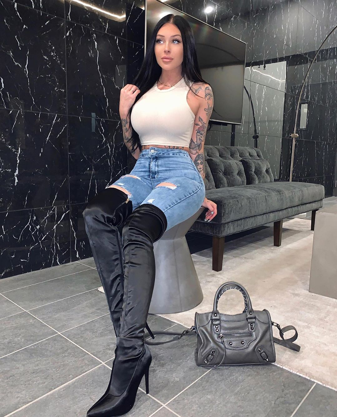 Проститутка Марина СПб у метро Горьковская, телефон +7(981)809-84-20